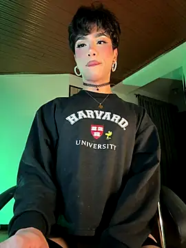 Snapshot of sue___0 chatting on November 22, 2025, 4:00 am sue 0 online show from November 22, 2025, 4:00 am