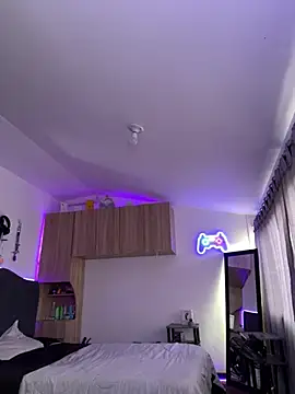 Snapshot of sue___0 chatting on March 22, 2025, 9:42 pm sue 0 online show from March 22, 2025, 9:42 pm