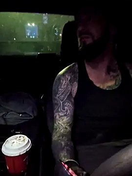 Snapshot of Beardedtattood chatting on February 15, 2025, 11:28 am Beardedtattood online show from February 15, 2025, 11:28 am