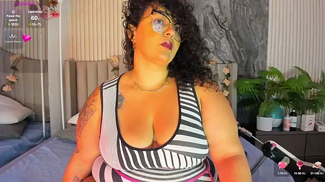 Snapshot of Reginavegaa chatting on March 4, 2025, 12:01 pm Reginavegaa online show from March 4, 2025, 12:01 pm