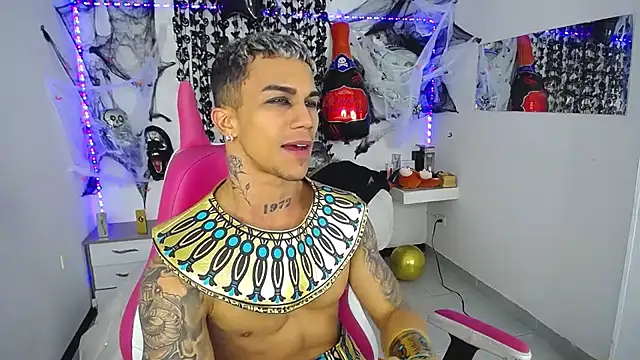 Leonard Price online show from October 26, 2025, 1:44 pm