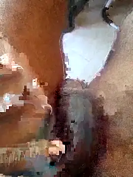 Snapshot of SuranSexy33 chatting on March 26, 2026, 7:39 am SuranSexy33 online show from March 26, 2026, 7:39 am