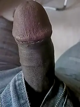 SuranSexy33 online show from October 27, 2025, 1:50 am