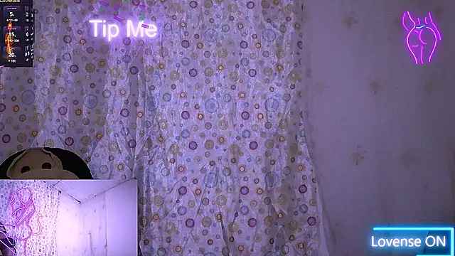 Snapshot of Lobaveterana_sex chatting on April 5, 2026, 10:05 pm Lobaveterana sex online show from April 5, 2026, 10:05 pm