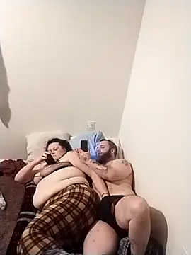 esadmisfit1 online show from January 27, 2025, 11:32 am