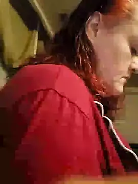 esadmisfit1 online show from March 14, 2025, 6:53 am