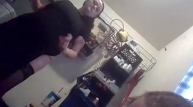 esadmisfit1 online show from February 8, 2025, 6:44 pm