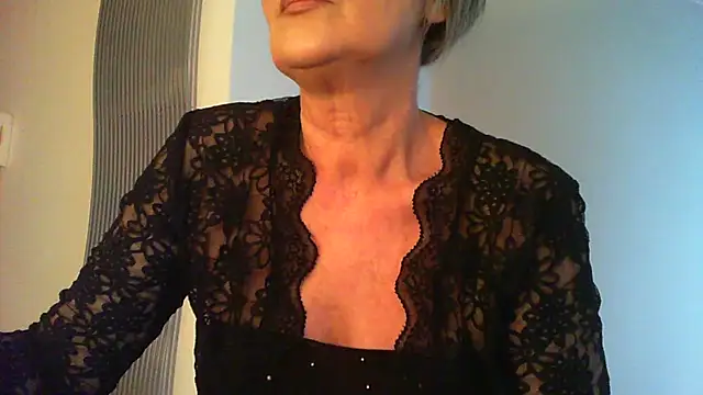   Angel78   online show from November 9, 2025, 1:26 pm