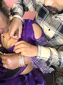 Snapshot of Indian_Lust_Couple chatting on January 14, 2026, 10:02 pm Indian Lust Couple online show from January 14, 2026, 10:02 pm