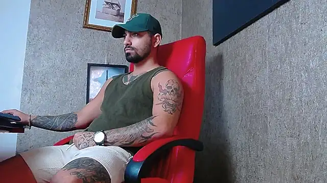 Snapshot of NigelBoydXXX chatting on February 8, 2025, 9:13 am NigelBoydXXX online show from February 8, 2025, 9:13 am