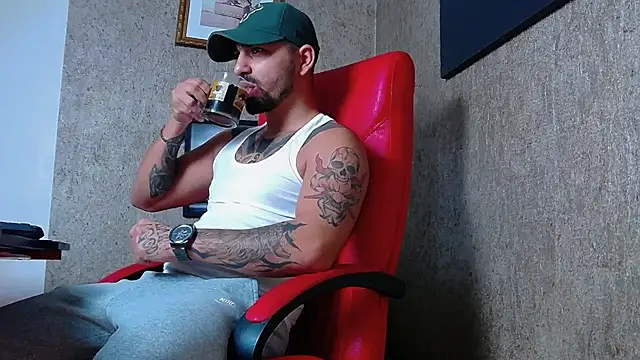 Snapshot of NigelBoydXXX chatting on January 30, 2025, 8:10 pm NigelBoydXXX online show from January 30, 2025, 8:10 pm
