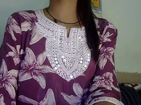 MAAYRA 09 online show from February 17, 2026, 3:20 pm