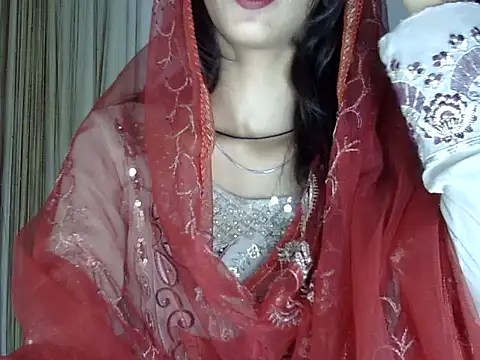 Snapshot of MAAYRA_09 chatting on October 2, 2025, 1:36 pm MAAYRA 09 online show from October 2, 2025, 1:36 pm