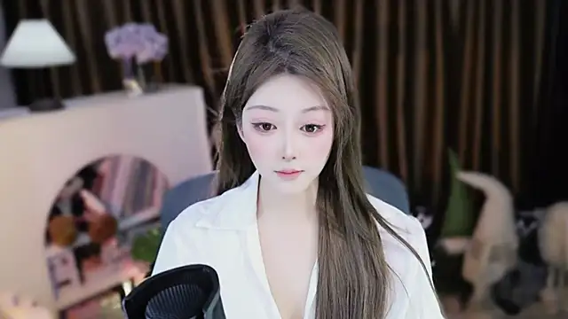 Snapshot of Arwyn-rr chatting on March 17, 2026, 1:03 pm Arwyn-rr online show from March 17, 2026, 1:03 pm