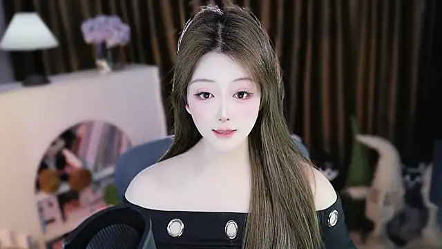 Snapshot of Arwyn-rr chatting on March 22, 2026, 12:07 pm Arwyn-rr online show from March 22, 2026, 12:07 pm