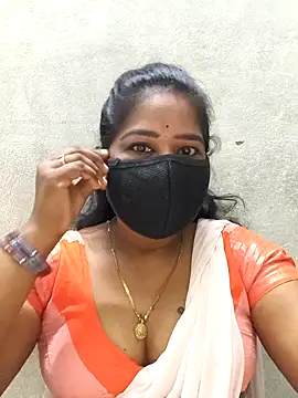 Snapshot of MaaliiiPonuTamil chatting on May 26, 2026, 1:37 am MaaliiiPonuTamil online show from May 26, 2026, 1:37 am