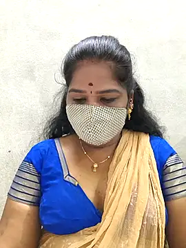 Snapshot of MaaliiiPonuTamil chatting on May 3, 2026, 1:44 am MaaliiiPonuTamil online show from May 3, 2026, 1:44 am