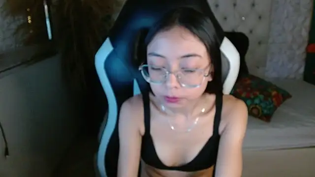 NathaliaSweet 11 online show from September 8, 2025, 2:38 pm