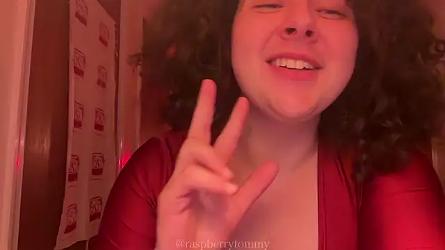 Snapshot of RaspberryTommyFTM chatting on February 5, 2026, 3:46 am RaspberryTommyFTM online show from February 5, 2026, 3:46 am