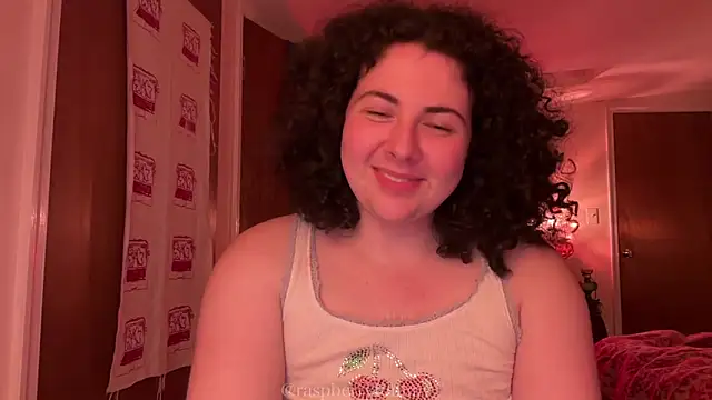 Snapshot of RaspberryTommyFTM chatting on April 1, 2026, 3:30 am RaspberryTommyFTM online show from April 1, 2026, 3:30 am