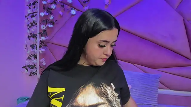 Victoria Rossy online show from December 3, 2025, 7:35 pm