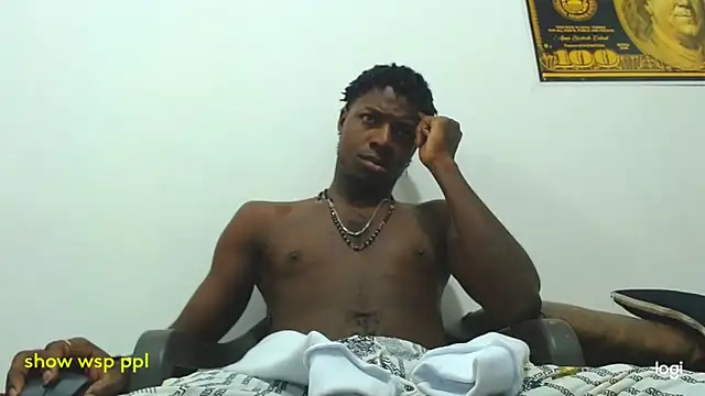 Snapshot of jaycolinss chatting on March 13, 2026, 3:00 am jaycolinss online show from March 13, 2026, 3:00 am