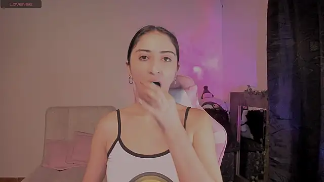 Snapshot of gabyye_capprins chatting on April 13, 2026, 1:20 am gabyye capprins online show from April 13, 2026, 1:20 am