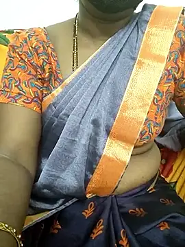 Snapshot of Priya_Next chatting on September 15, 2025, 5:13 pm Priya Next online show from September 15, 2025, 5:13 pm