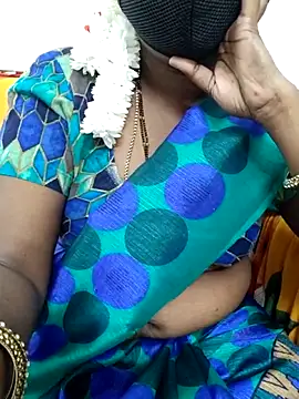 Snapshot of Priya_Next chatting on October 9, 2025, 5:13 pm Priya Next online show from October 9, 2025, 5:13 pm