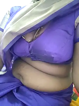 Snapshot of Priya_Next chatting on October 9, 2025, 4:57 am Priya Next online show from October 9, 2025, 4:57 am
