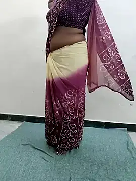 Snapshot of Priya_Next chatting on December 11, 2024, 3:58 pm Priya Next online show from December 11, 2024, 3:58 pm