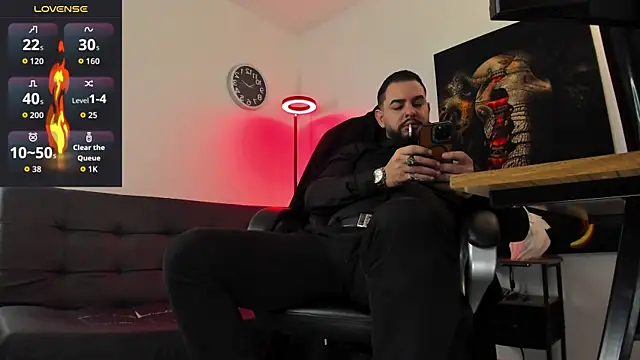 Snapshot of Ethan_Castellano chatting on March 30, 2026, 8:21 pm Ethan Castellano online show from March 30, 2026, 8:21 pm