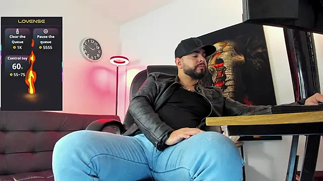 Snapshot of Ethan_Castellano chatting on March 17, 2026, 8:23 pm Ethan Castellano online show from March 17, 2026, 8:23 pm