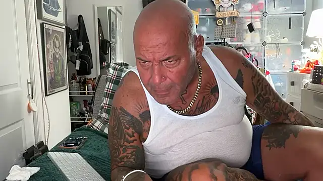 Snapshot of joeytatts66 chatting on October 24, 2025, 1:59 am joeytatts66 online show from October 24, 2025, 1:59 am