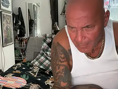 Snapshot of joeytatts66 chatting on October 27, 2025, 3:07 am joeytatts66 online show from October 27, 2025, 3:07 am