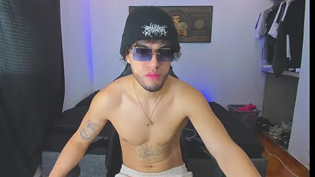 daddy jhons online show from October 27, 2025, 4:41 pm