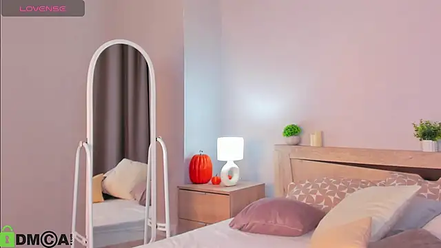 Cherry Price online show from December 14, 2025, 11:54 pm