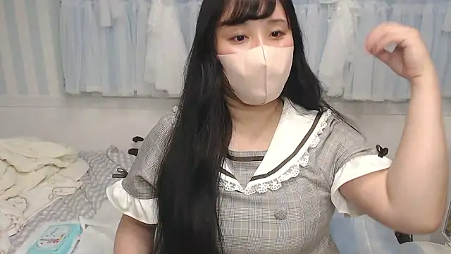 Snapshot of yua0727 chatting on July 17, 2026, 1:52 pm yua0727 online show from July 17, 2026, 1:52 pm