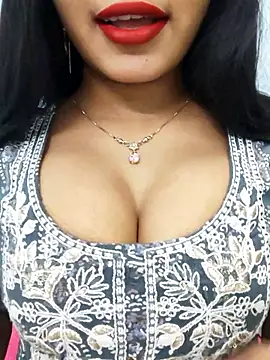 Snapshot of Sania-Love chatting on February 8, 2026, 10:07 pm Sania-Love online show from February 8, 2026, 10:07 pm