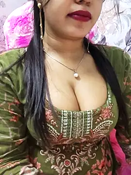 Snapshot of Sania-Love chatting on April 2, 2026, 12:18 am Sania-Love online show from April 2, 2026, 12:18 am