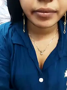 Snapshot of Sania-Love chatting on February 14, 2026, 10:32 pm Sania-Love online show from February 14, 2026, 10:32 pm