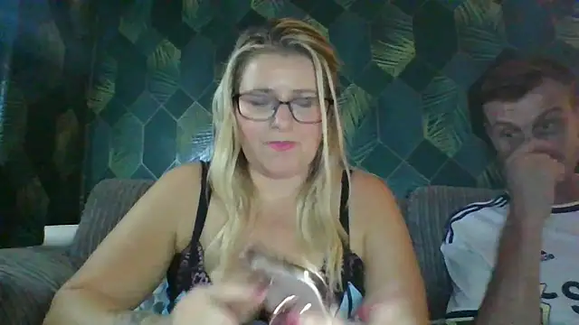 Snapshot of SweetXCandyX chatting on November 13, 2025, 5:39 pm SweetXCandyX online show from November 13, 2025, 5:39 pm