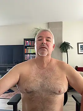 aarosteev2 online show from June 26, 2026, 1:28 pm
