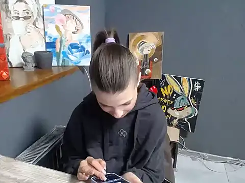 Snapshot of felicity_gold chatting on March 17, 2026, 7:55 am felicity gold online show from March 17, 2026, 7:55 am