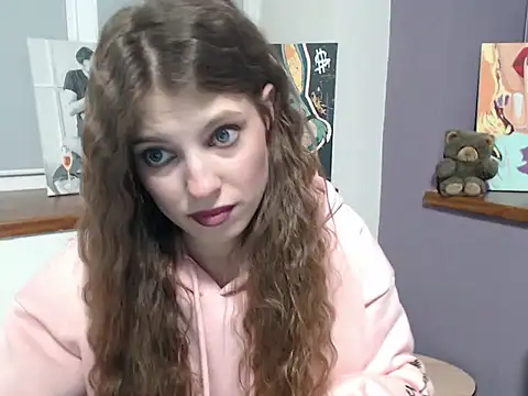 Snapshot of felicity_gold chatting on April 13, 2026, 6:17 am felicity gold online show from April 13, 2026, 6:17 am