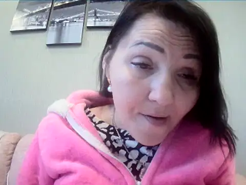 ClaireSunset online show from May 16, 2026, 5:23 pm