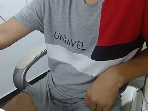 Snapshot of goten-770 chatting on September 9, 2025, 7:45 pm goten-770 online show from September 9, 2025, 7:45 pm