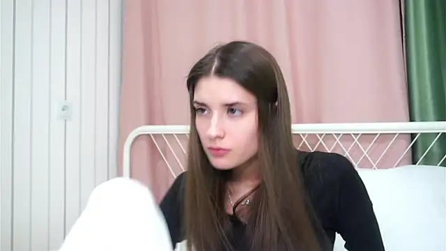 Snapshot of NoreenAtlee chatting on December 18, 2024, 1:12 pm NoreenAtlee online show from December 18, 2024, 1:12 pm