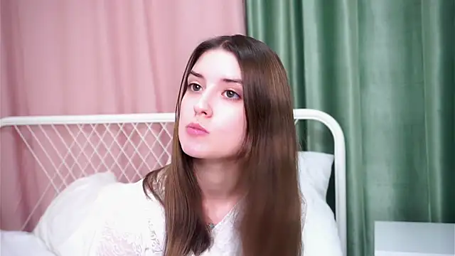 Snapshot of NoreenAtlee chatting on December 17, 2024, 4:21 pm NoreenAtlee online show from December 17, 2024, 4:21 pm