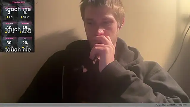 Snapshot of anomalies_ig chatting on December 5, 2025, 6:12 am anomalies ig online show from December 5, 2025, 6:12 am